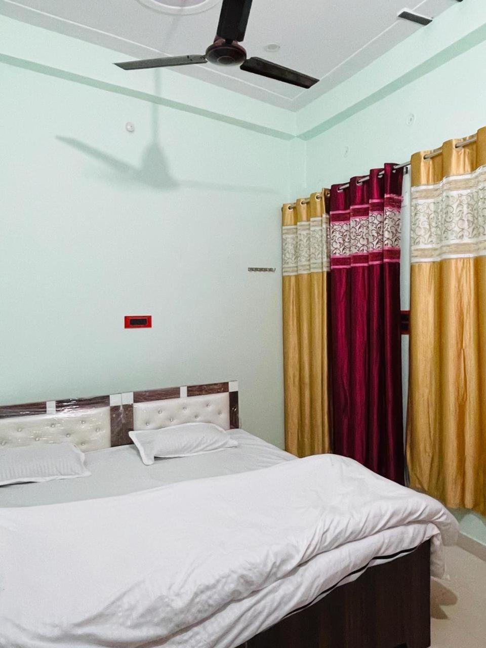 Harsh Home Stay Ayodhya Extérieur photo