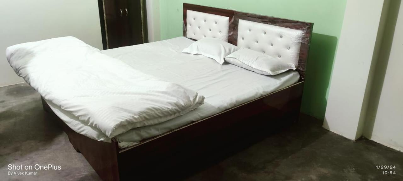 Harsh Home Stay Ayodhya Extérieur photo